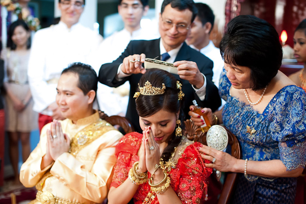 Hair-Cutting (Cleansing) Ceremony – Gaat Sah in Cambodia wedding
