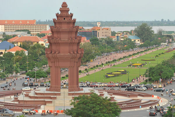 Independencce monument, Cambodia Tours itinerary 