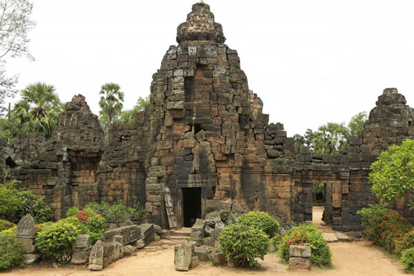 Prasat Ta Phrom, Cambodia trips tours