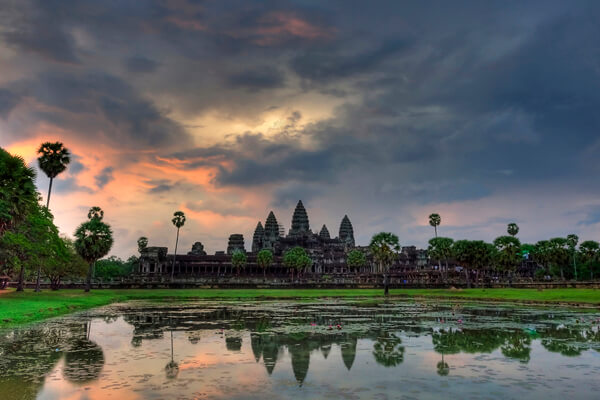 world wonder Angkor Wat, World wonder tour in Cambodia