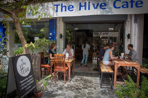 the hive coffee shop in siem reap