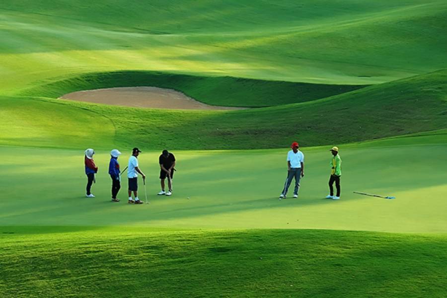 Classy Golf Courses & Clubs in Cambodia