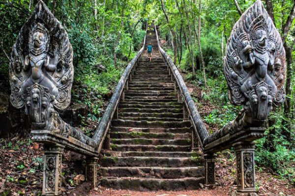 Phnom Banan, Travel in Cambodia