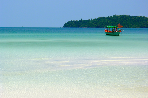 Lazy Beach saracen bay koh rong samloem, Cambodia Tour Packages 