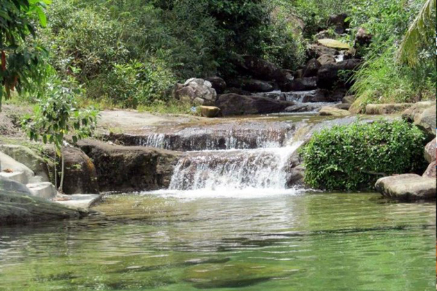 Saracen Bay waterfall in Koh Rong Samloem, Tours in Cambodia 