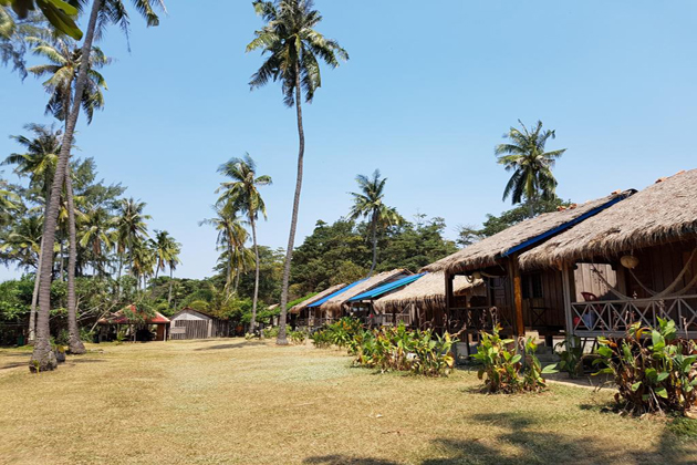 accommodation on rabbit island, Cambodia Trips 