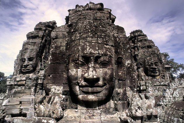 Bayon Temple – The Heart of Angkor Thom in Siem Reap