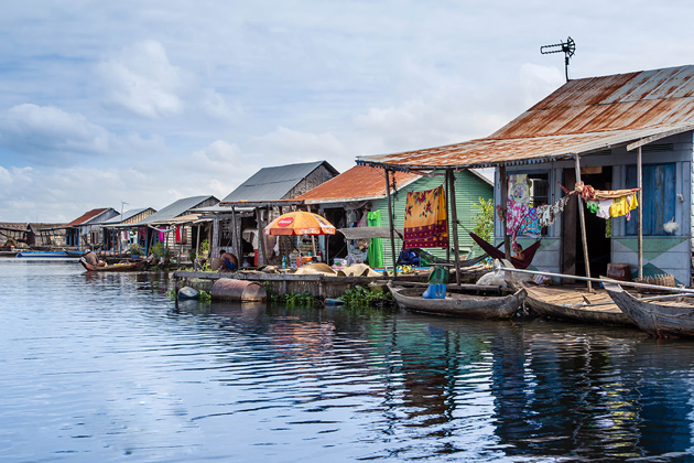 tonle sap lake floating villages