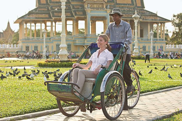 phnom penh cyclo cambodia cuisine tour