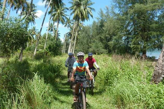 Cambodia cycling tour to Kampong Speu