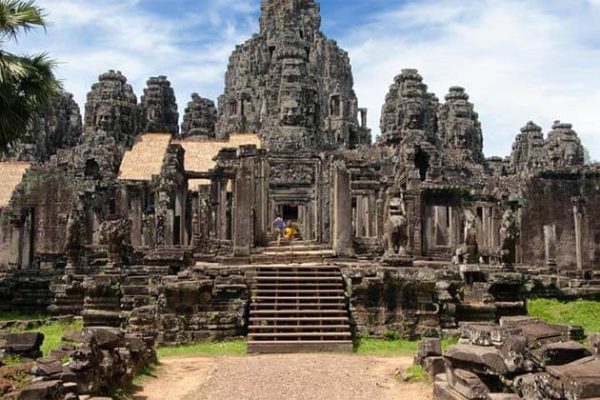 Phare - Cambodian Circus, Adventure tours in Cambodia
