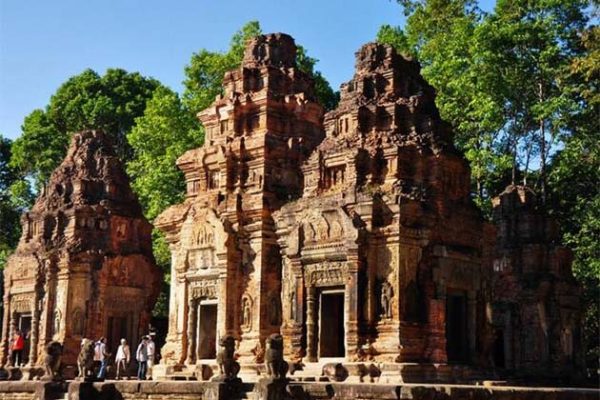 Roluos Temple, trip in Cambodia
