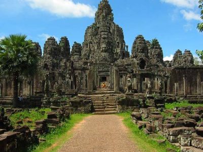 Ang Kor Thom, Cambodia family tours