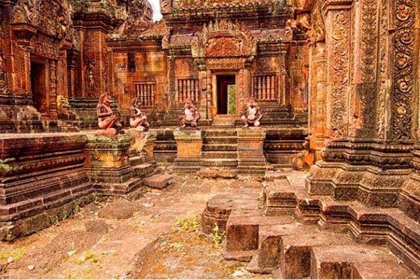 Banteay Srei, Cambodia family tours