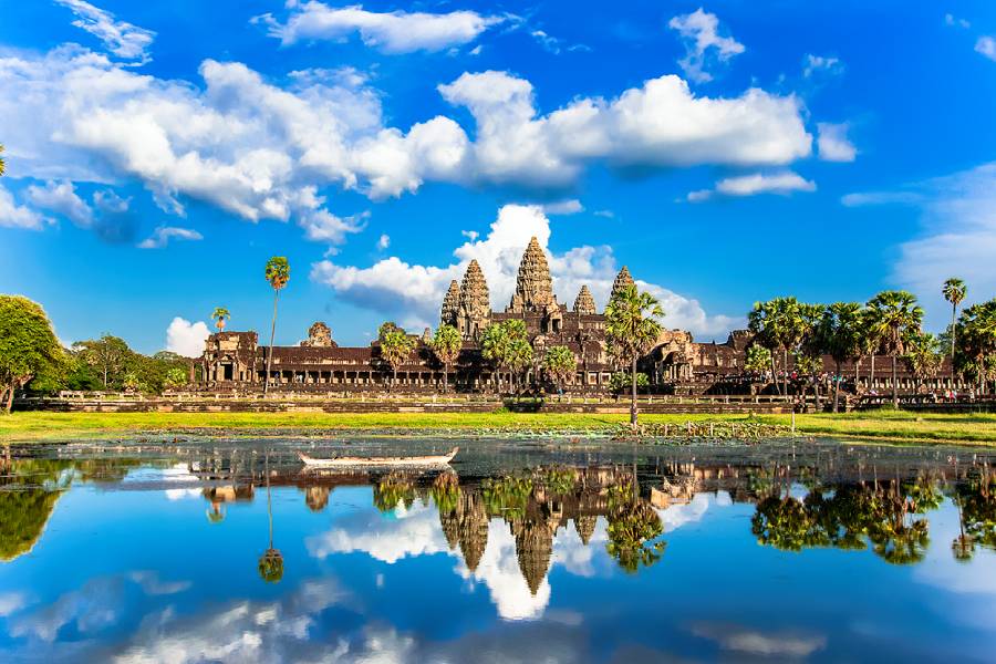 travel between siem reap and phnom penh