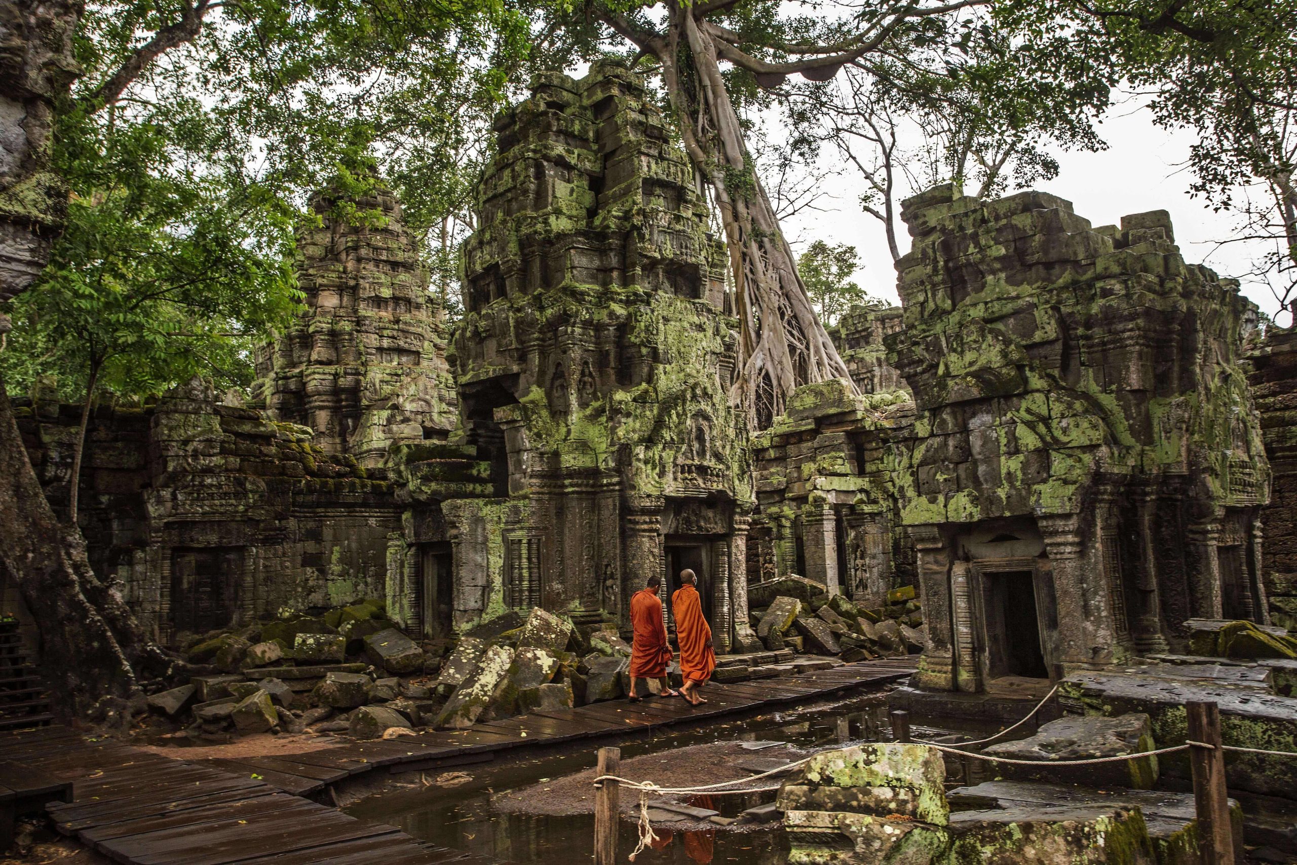 visit ta prohm in Cambodia tours