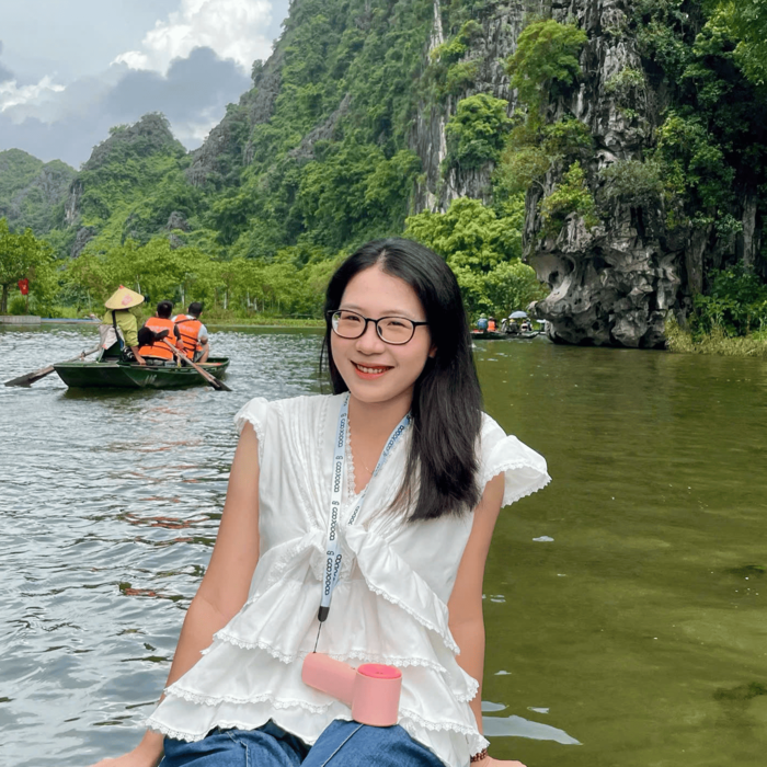 Chloe - Cambodia Specialist